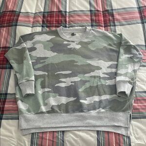 Oversized Camouflage Sweatshirt